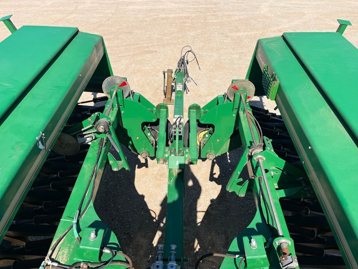 2004-great-plains-3s-3000-image-34