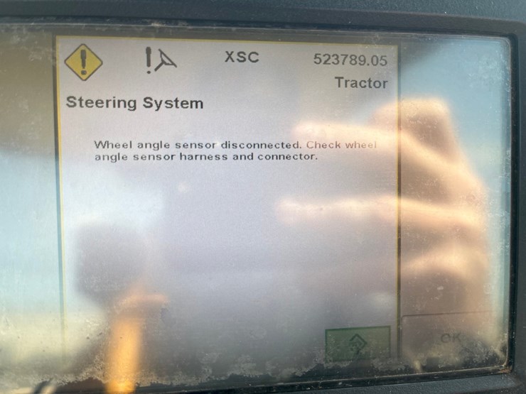 2014-john-deere-6125r-image-26