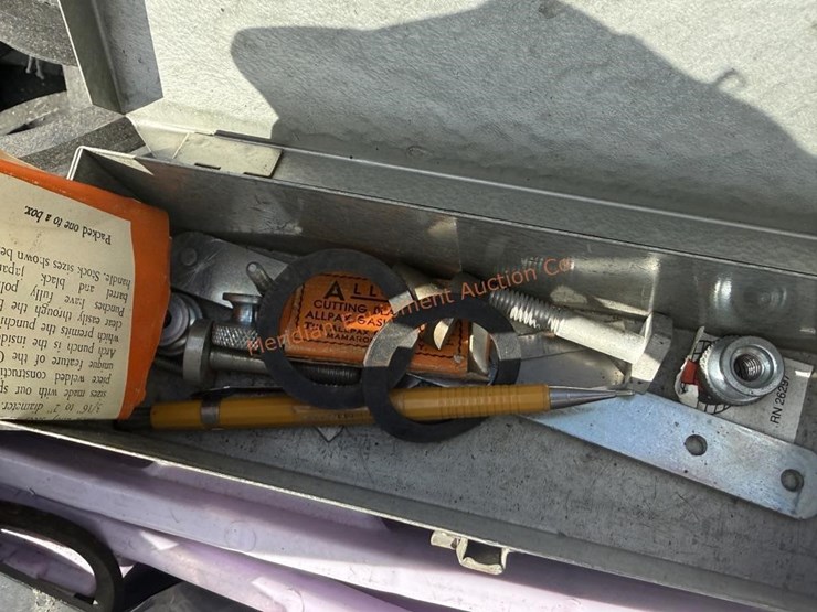 gaskets,-cutters,-king-pin-set,-etc.-image-6