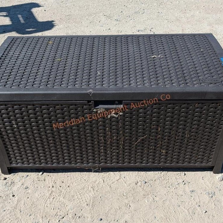 Outdoor Storage Chest w/ Items - See Below