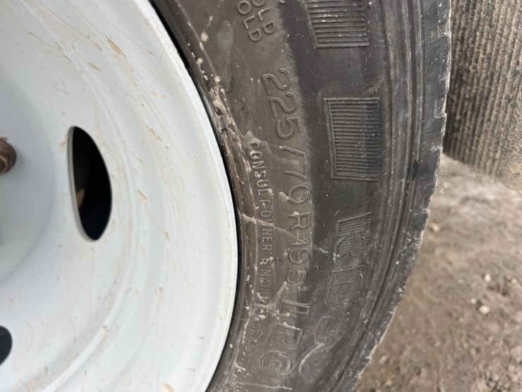 2000-ford-f450-image-18