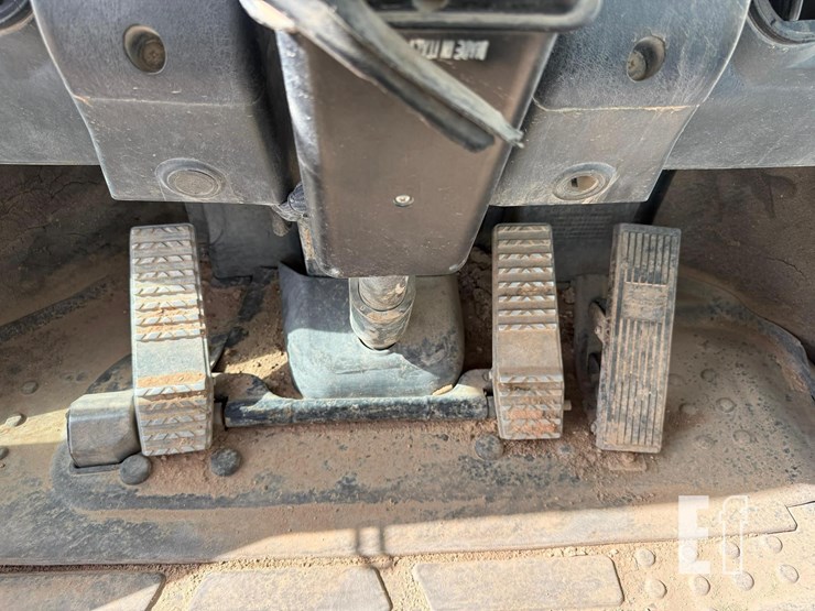 2014-hyundai-hl757tm-9a-image-19