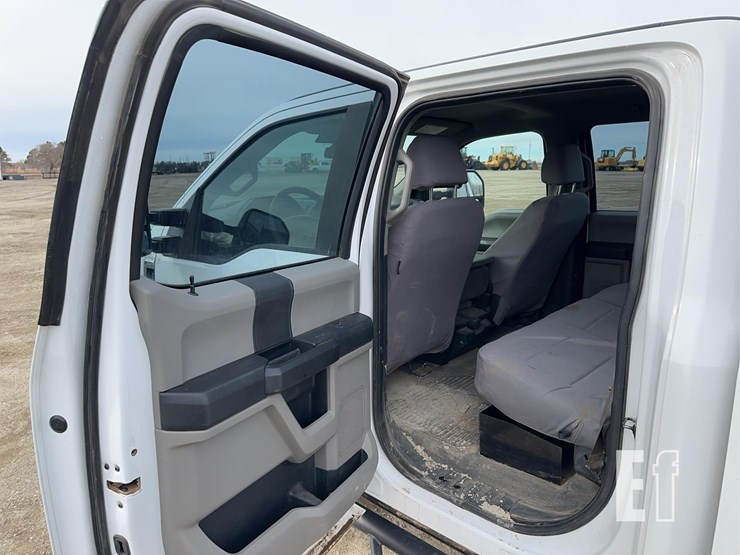 2019-ford-f350-image-8