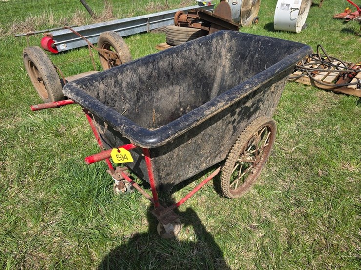 #594-•-walk-behind-feed-cart-image-5