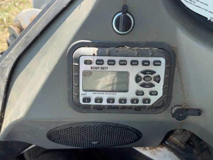 2021-bobcat-s740-image-19