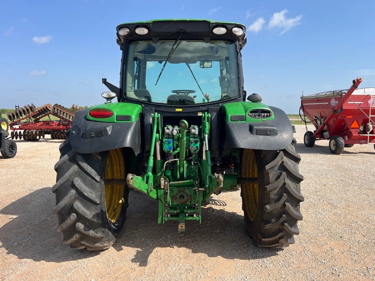 2014-john-deere-6125r-image-9