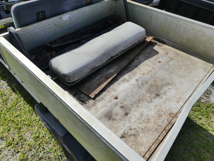 club-car-carryall-252-image-5