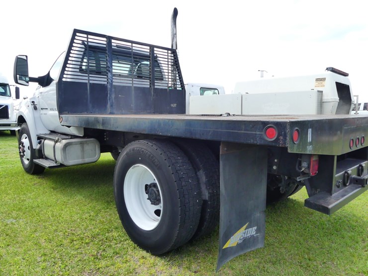 2019-ford-f750-image-5