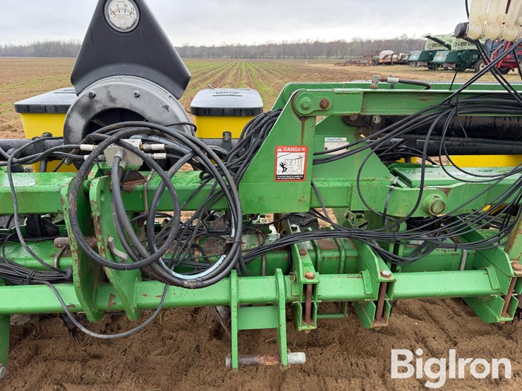 john-deere-1720-image-9