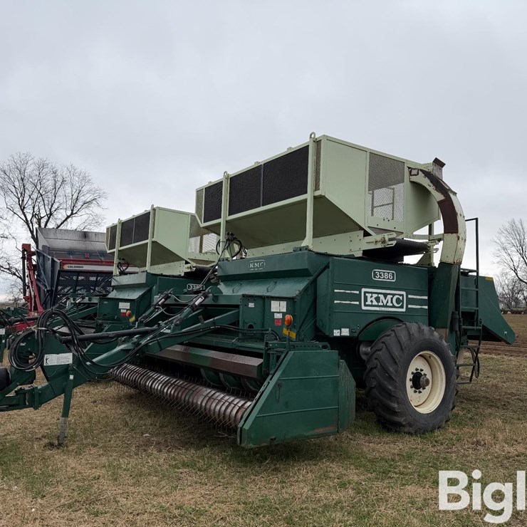 2012 KMC 3386 Peanut Combine