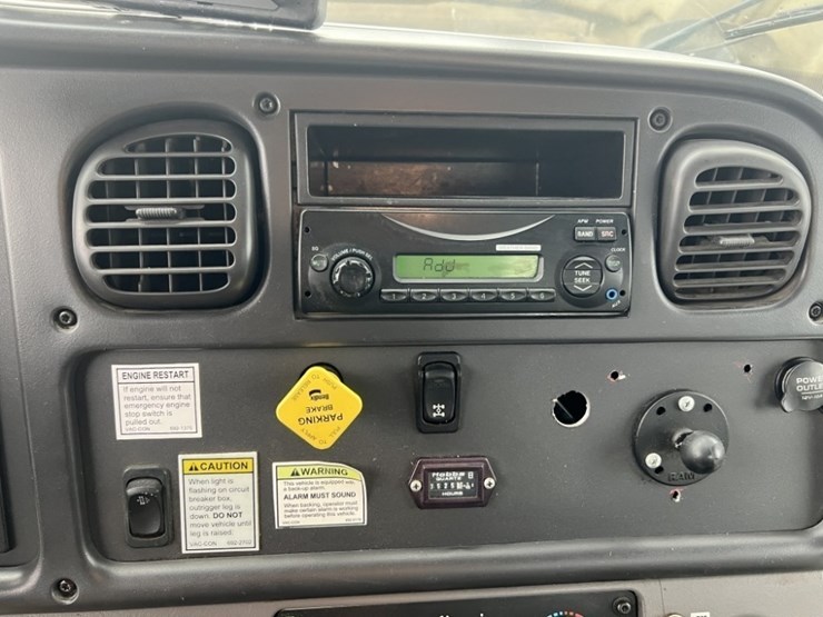 2011-freightliner-vac-con-t/a-vacuum-truck-image-34