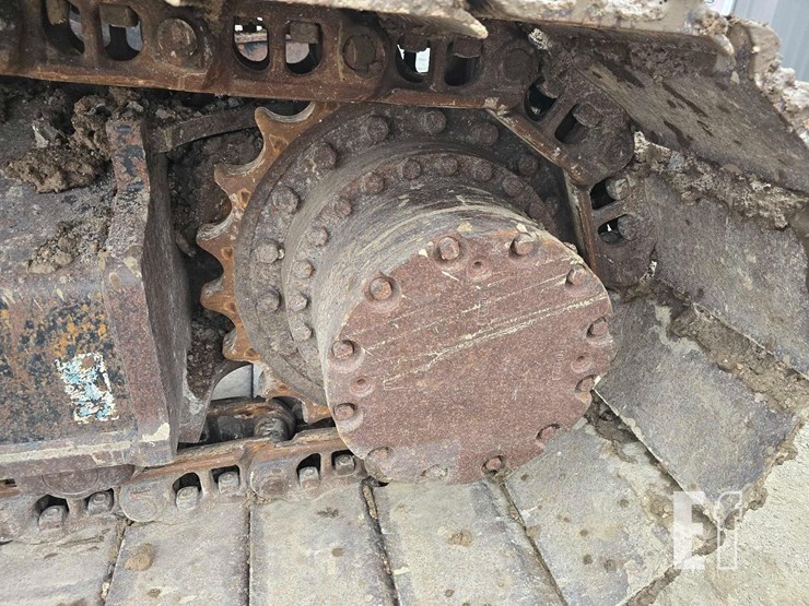 2014-hitachi-zx245us-lc-5n-image-32