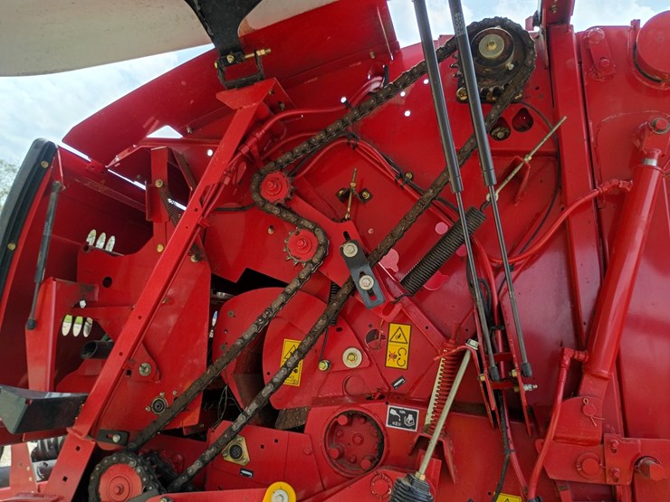 2020-new-holland-450-image-24