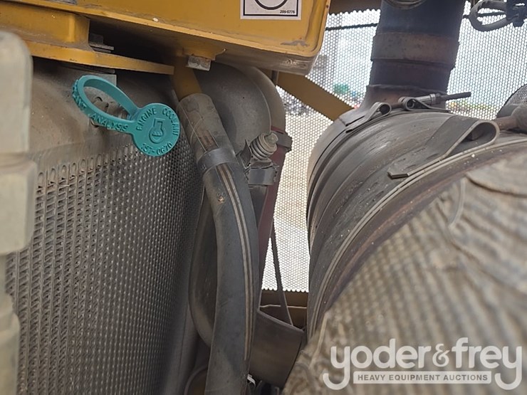 2019-caterpillar-d6-lgp-image-60