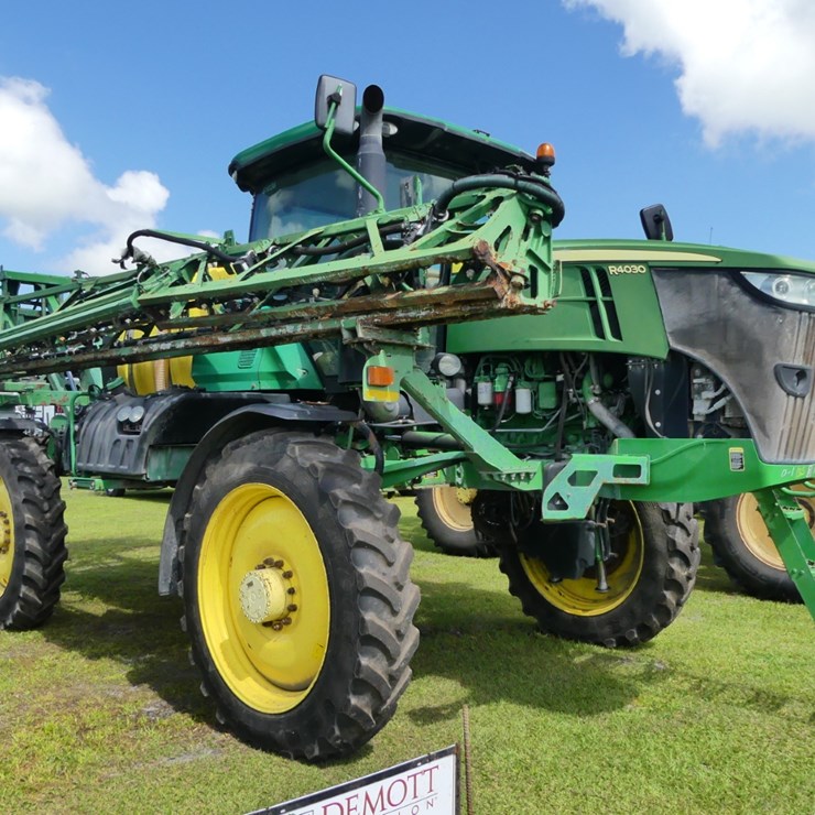 JOHN DEERE R4030
