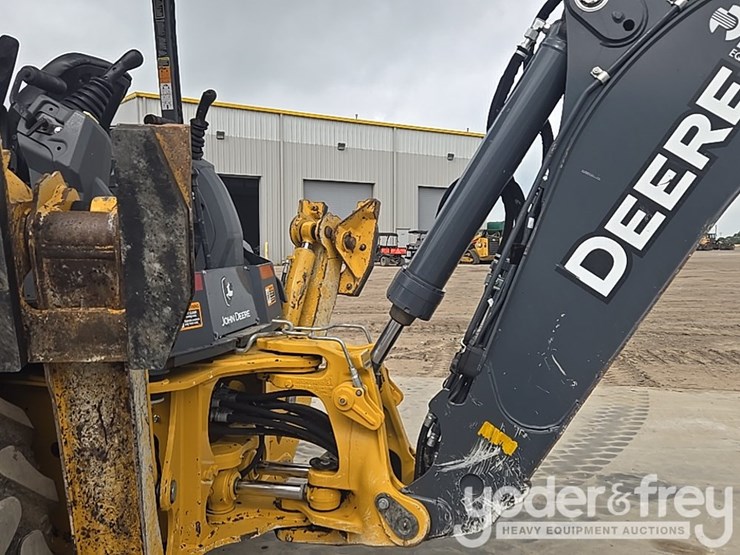 2021-deere-310sl-image-37