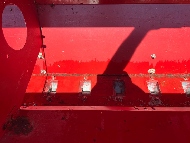 international-5100-image-15