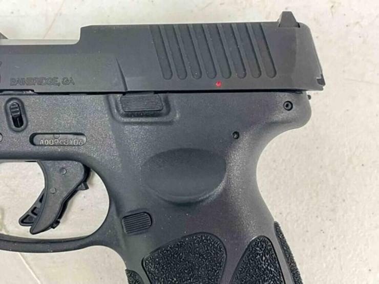 taurus-pistol-image-2