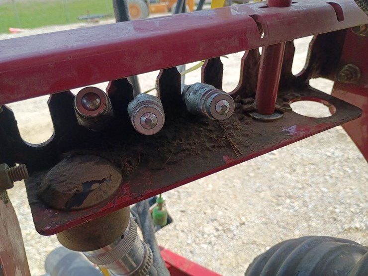 2020-new-holland-450-image-14