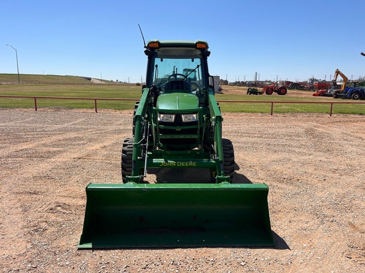 2021-john-deere-4052r-image-6