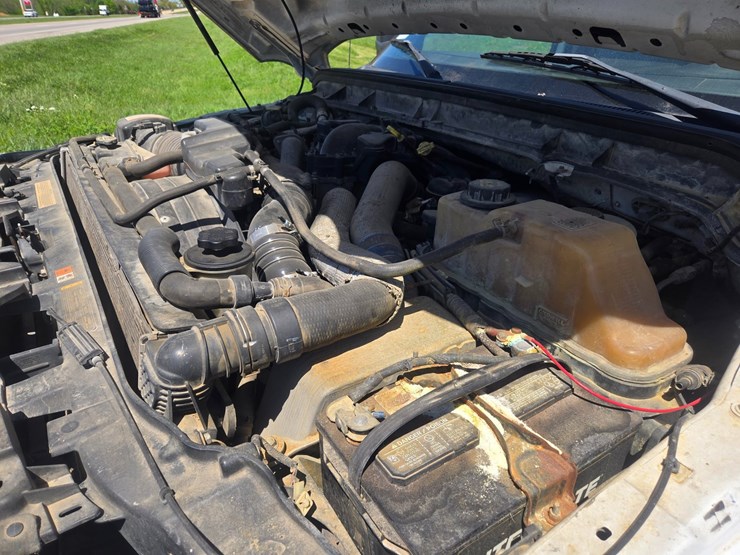 2011-ford-f350-image-25