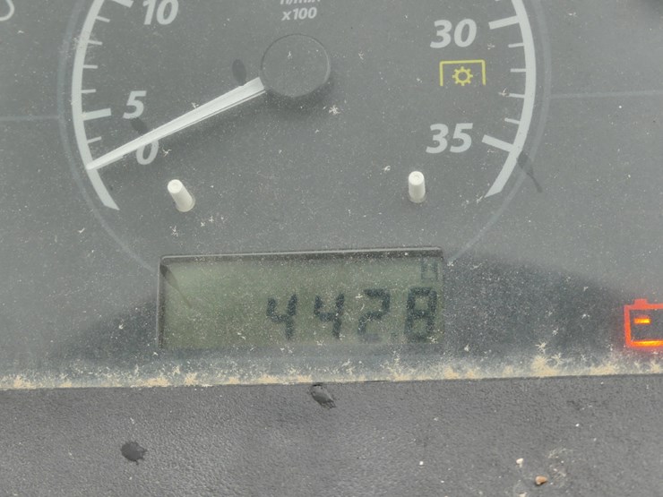 john-deere-1023e-image-14