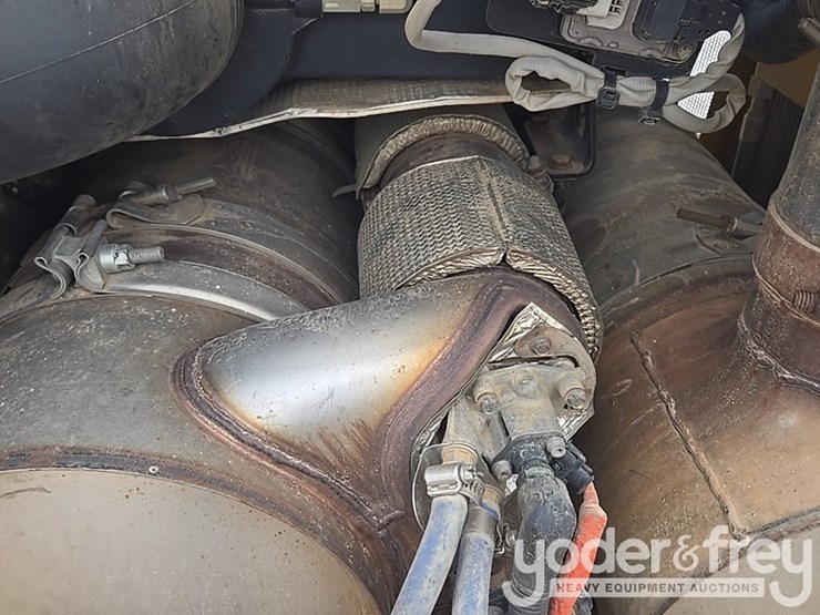 2019-caterpillar-d6-lgp-image-73