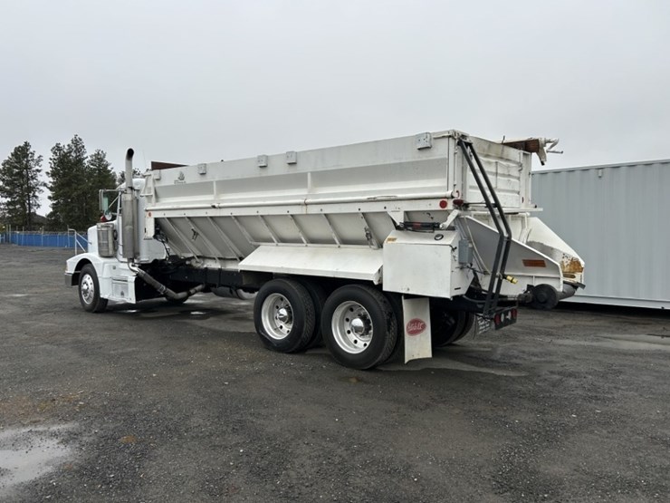 1994-peterbilt-377-image-3