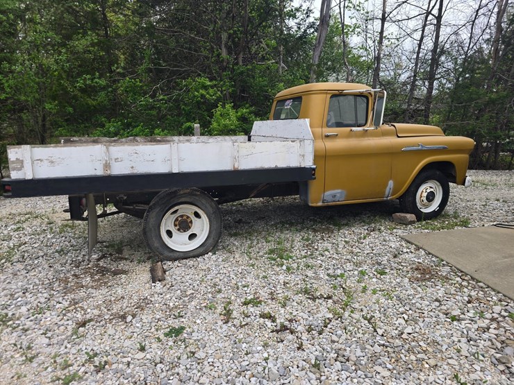 1958-chevrolet-apache-image-15