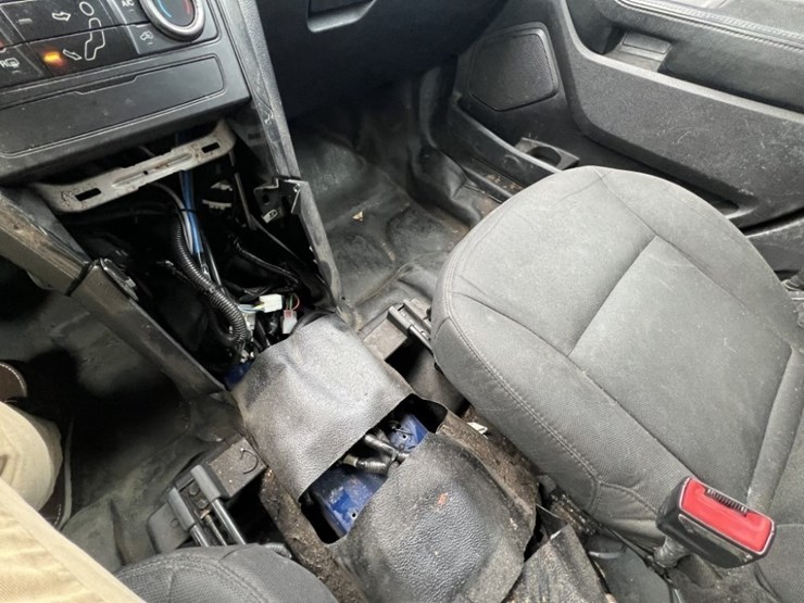 2017-ford-explorer-image-33