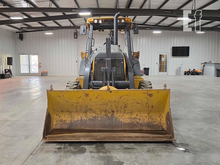 2023-deere-320-p-tier-image-7