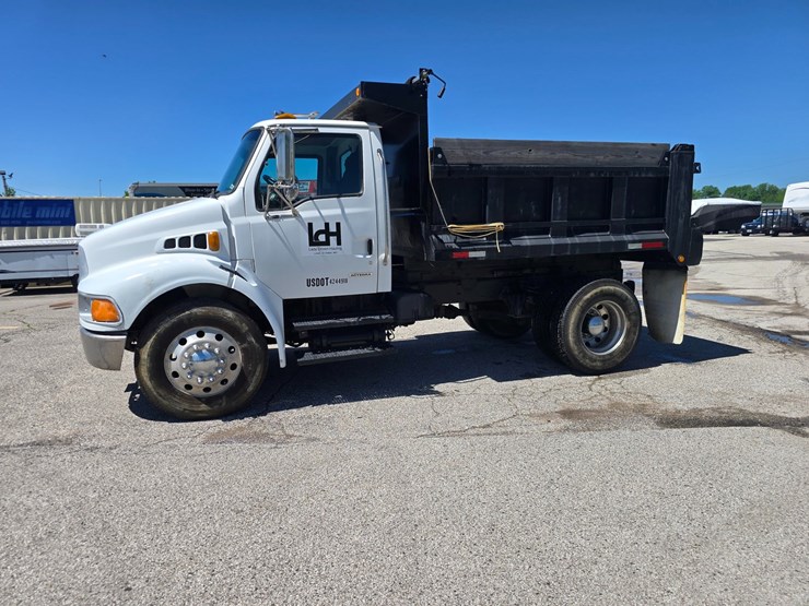 2009-sterling-acterra-image-5