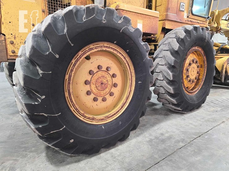 1989-caterpillar-120g-image-26