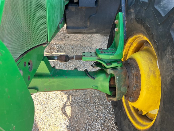 2014-john-deere-6125r-image-3