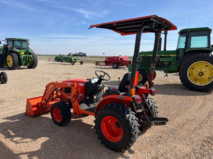 2015-kubota-b2320-image-10