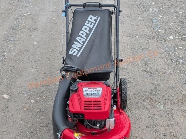 snapper-hi-vac-lawn-mower-image-2
