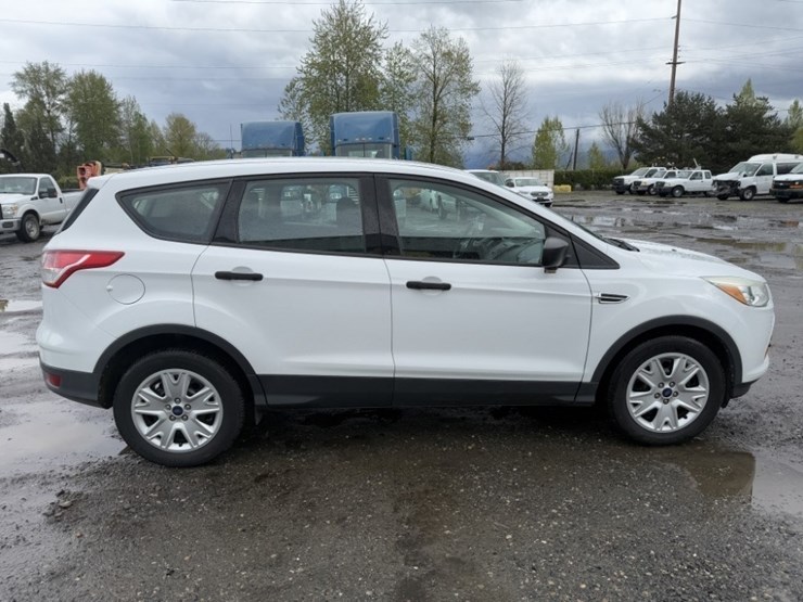 2016-ford-escape-image-3