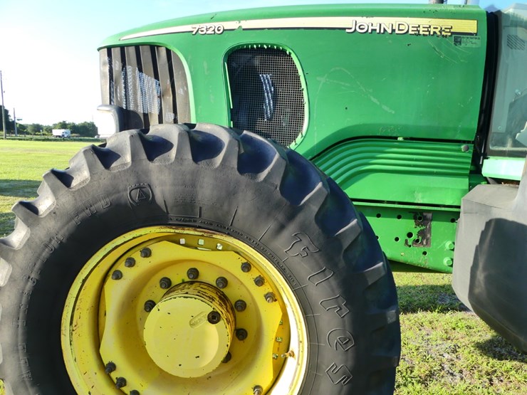 john-deere-7320-image-9
