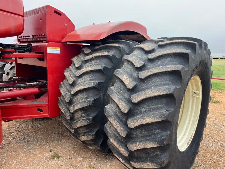 2008-versatile-535-image-19