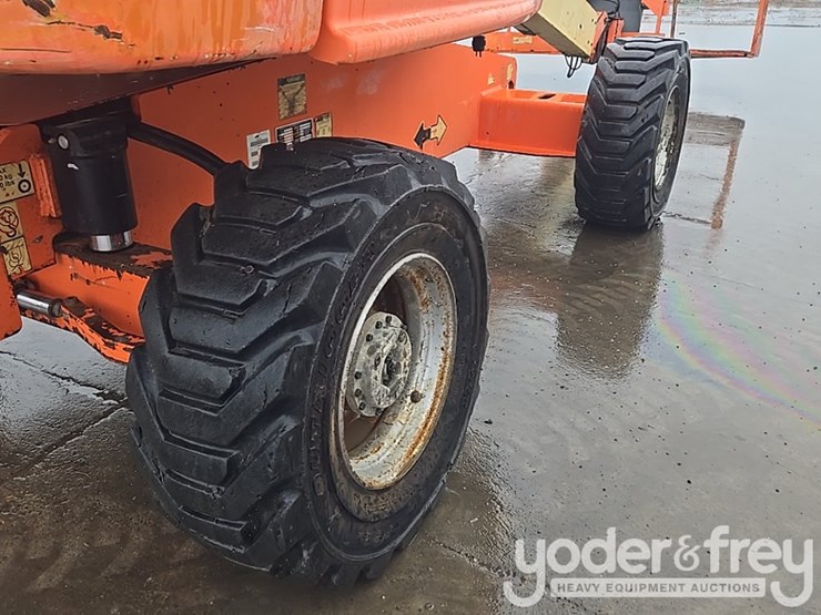 2008-jlg-400s-image-13