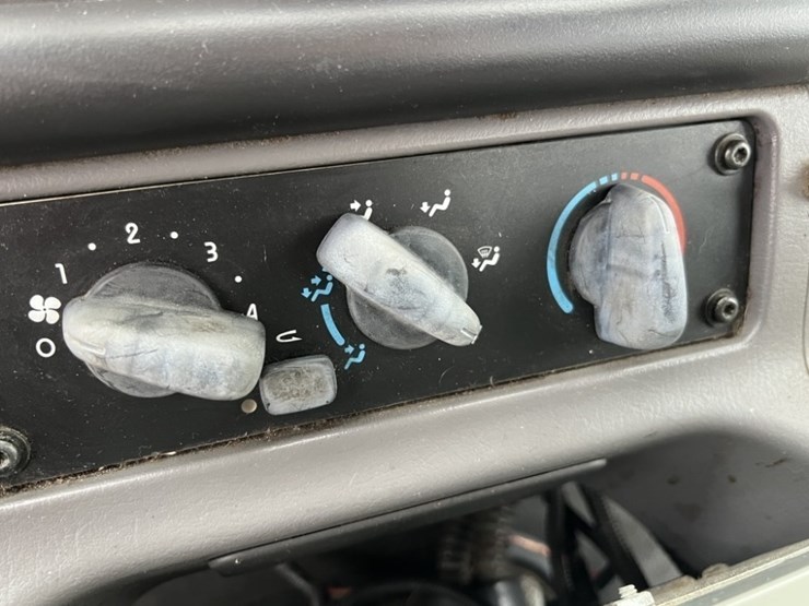 2011-freightliner-vac-con-t/a-vacuum-truck-image-36