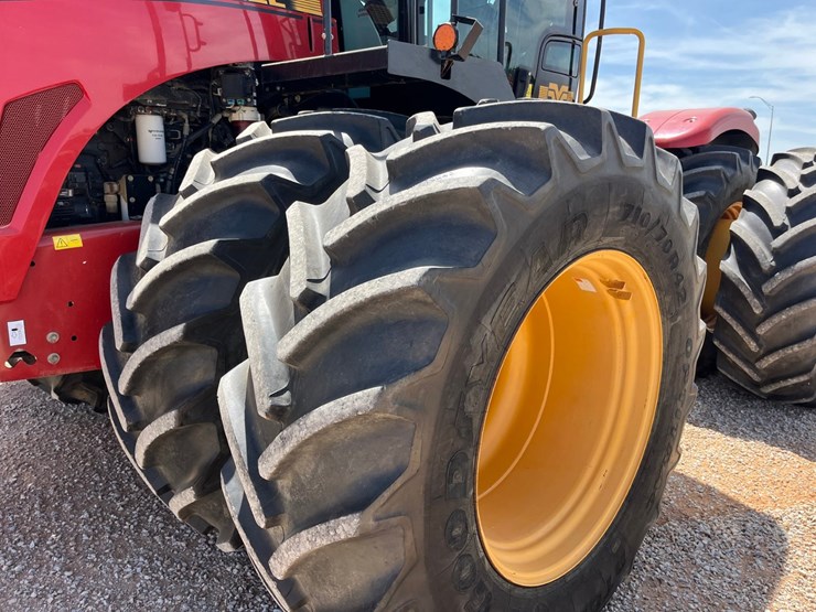 2017-versatile-610-image-2