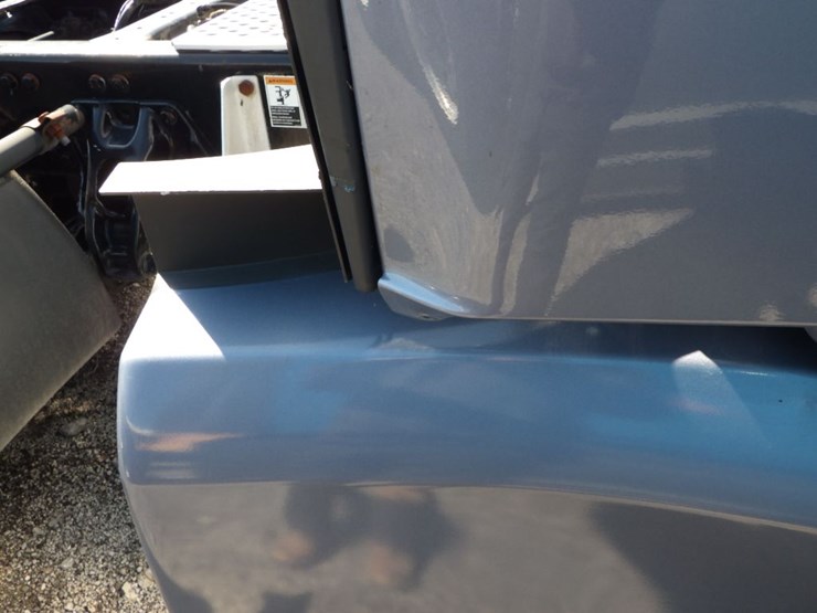 2020-kenworth-t680-image-8