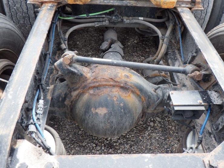 2017-freightliner-cascadia-125-image-9