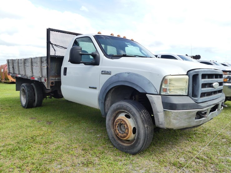 2007-ford-f550-image-2