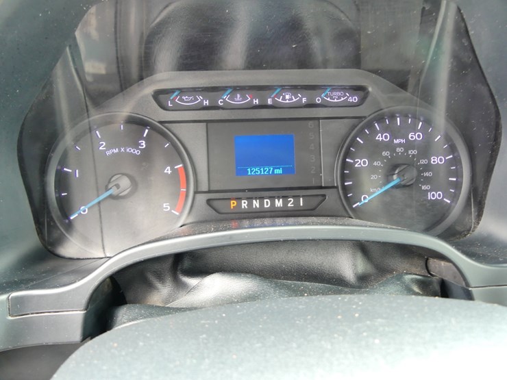 2017-ford-f550-xl-image-13