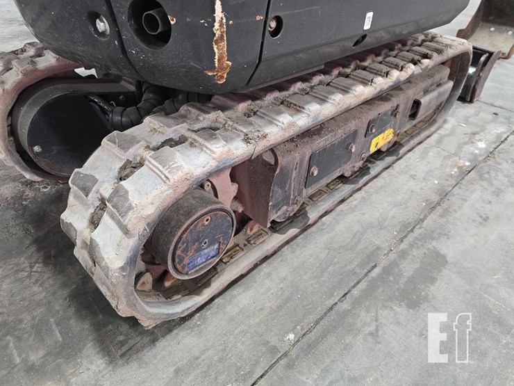 2022-bobcat-e10-image-36