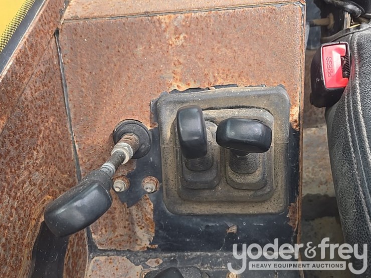 2017-jcb-510-56-image-73