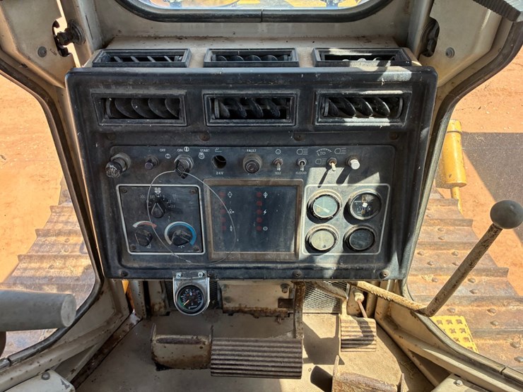 caterpillar-d5h-image-14