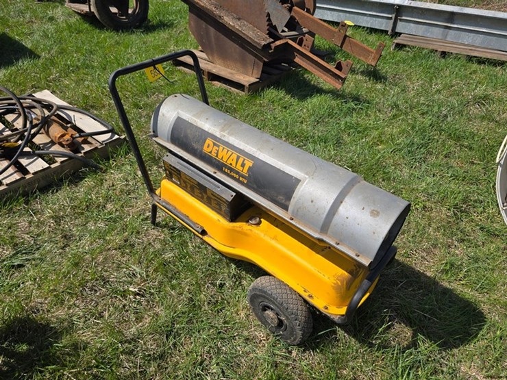 #583-•-dewalt-185,000-btu-heater-image-1